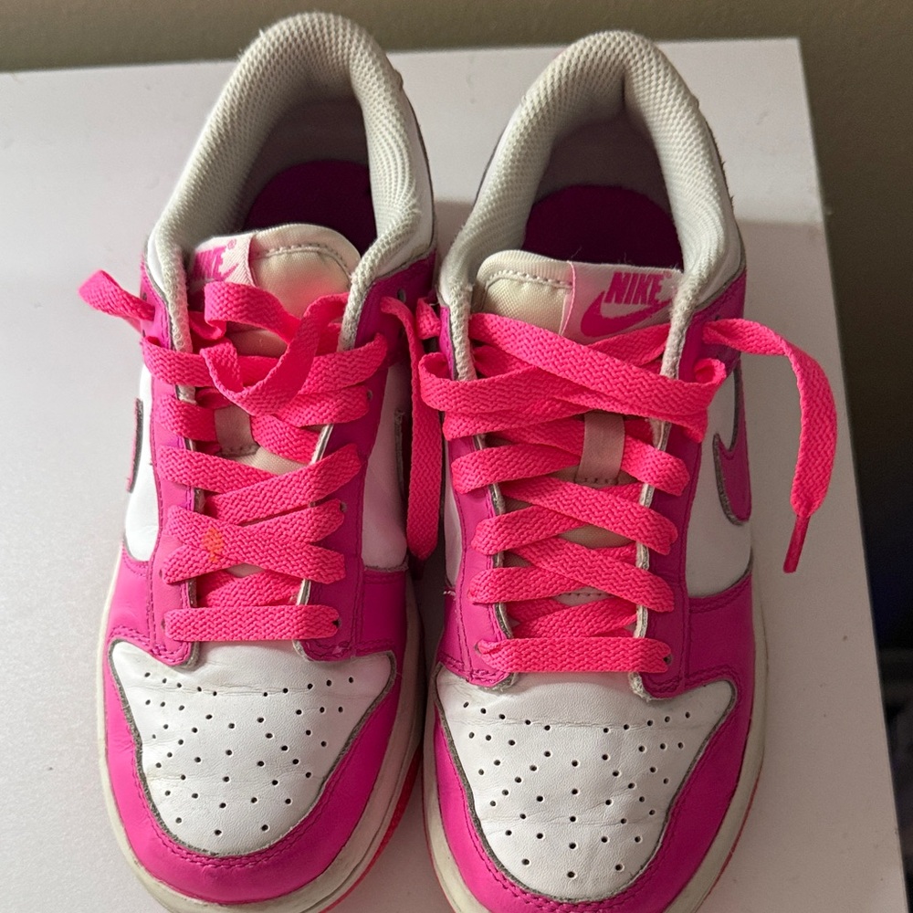 Nike Dunks Hot Pink and White kids Shoes